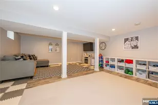 136 Redwood Ave, Wayne, NJ 07470 - Photo 33