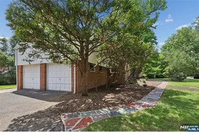 1271 Alicia Avenue, Teaneck Township, NJ 07666 - Photo 47