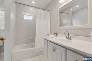 670 Swathmore Ln, Paramus, NJ 07652 - Photo 29