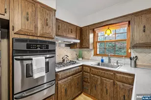 76 Ross Ave, Demarest, NJ 07627 - Photo 11