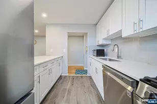 2320 Linwood Ave 5G, Fort Lee, NJ 07024 - Photo 9