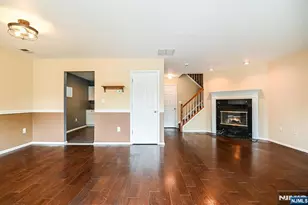 1030 Cumberland Ct 1030, Mahwah, NJ 07430 - Photo 7