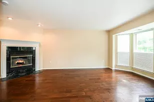 1030 Cumberland Ct 1030, Mahwah, NJ 07430 - Photo 5