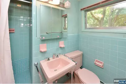 235 Godwin Avenue, Wyckoff Township, NJ 07481 - Photo 17