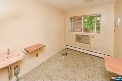 235 Godwin Avenue, Wyckoff Township, NJ 07481 - Photo 23