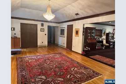 554 Huckleberry Lane, Franklin Lakes, NJ 07417 - Photo 9