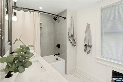 2 Columbus Avenue, Montclair, NJ 07042 - Photo 35