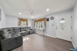 32-06 Rosalie St, Fair Lawn, NJ 07410 - Photo 3