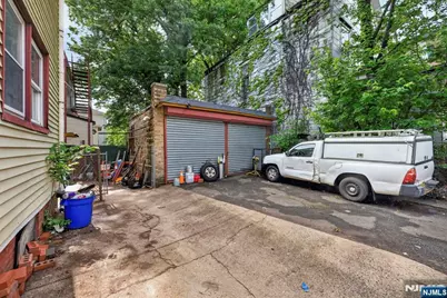 366 7th Avenue, Newark, NJ 07107 - Photo 5