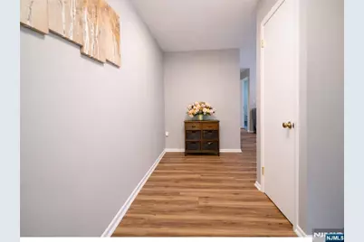 2111 Hilltop Road, Mahwah, NJ 07430 - Photo 3