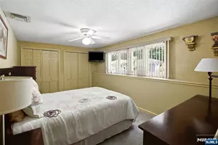 8 Mariani Dr, Little Ferry, NJ 07643 - Photo 29