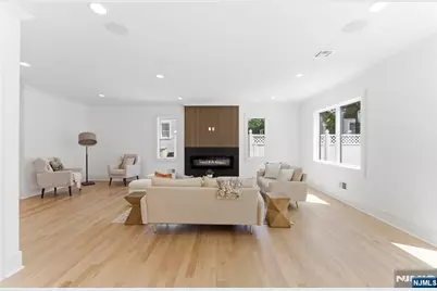 110 Platt Avenue, Saddle Brook Township, NJ 07663 - Photo 13