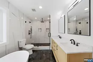 110 Platt Ave, Saddle Brook Township, NJ 07663 - Photo 31