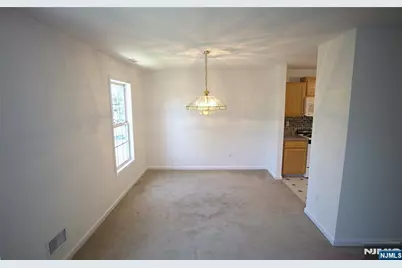 34 Chanda Court D034 #D034, Clifton, NJ 07012 - Photo 9