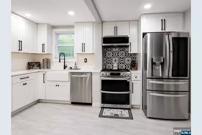 1016 Grace Terrace, Teaneck Township, NJ 07666 - Photo 9