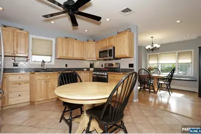 94 Smith Avenue, Bergenfield, NJ 07621 - Photo 19