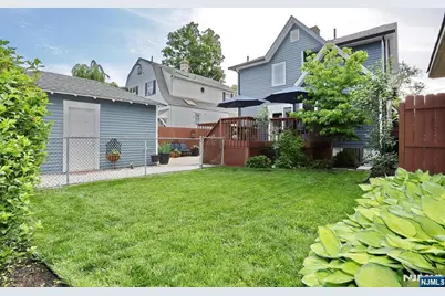 94 Smith Avenue, Bergenfield, NJ 07621 - Photo 47