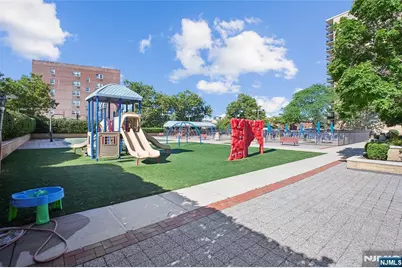 2200 N Central Road 6U #6U, Fort Lee, NJ 07024 - Photo 31