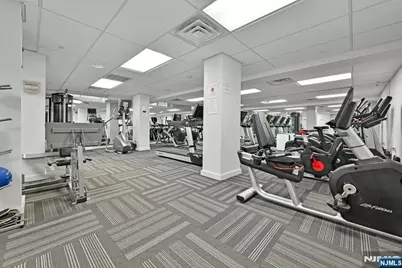 2200 N Central Road 6U #6U, Fort Lee, NJ 07024 - Photo 25