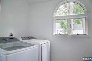 518 W Anderson St, Hackensack, NJ 07601 - Photo 13