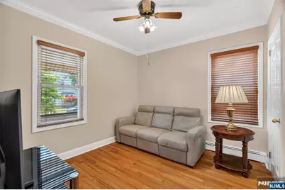 119 Kingston Avenue, Hawthorne, NJ 07506 - Photo 11