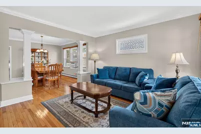 119 Kingston Avenue, Hawthorne, NJ 07506 - Photo 9