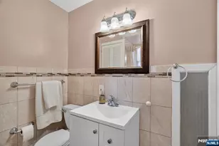 119 Kingston Ave, Hawthorne, NJ 07506 - Photo 19