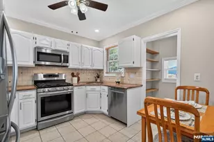 119 Kingston Ave, Hawthorne, NJ 07506 - Photo 15