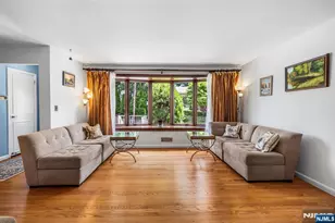 1095 Harvard Pl, Fort Lee, NJ 07024 - Photo 7