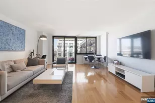 700 Grove Street 11A, Jersey City, NJ 07310 - Photo 3