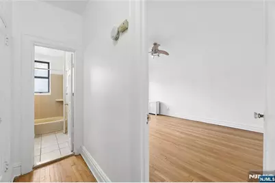 303 Hamilton Place C2 #C2, Hackensack, NJ 07601 - Photo 9