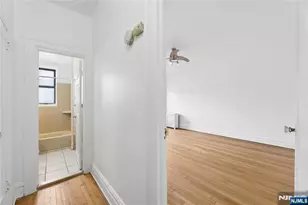 303 Hamilton Pl C2, Hackensack, NJ 07601 - Photo 9