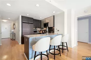 2 2nd Street 1704, Jersey City, NJ 07302 - Photo 9