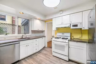 300 Van Buren Ave, Teaneck Township, NJ 07666 - Photo 5