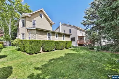 209 Washington Avenue, Rutherford, NJ 07070 - Photo 19