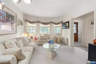 209 Washington Ave, Rutherford, NJ 07070 - Photo 5