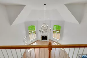 210 Woodmere Ct, Franklin Lakes, NJ 07417 - Photo 5