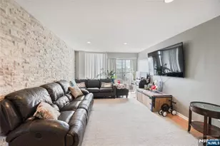 320 Anderson Ave 2A, Fairview, NJ 07022 - Photo 5