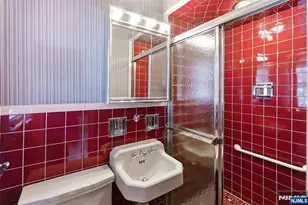 169 Hamilton Rd, Teaneck Township, NJ 07666 - Photo 15