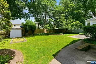 169 Hamilton Rd, Teaneck Township, NJ 07666 - Photo 25