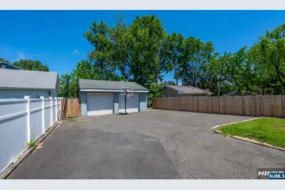 21-23 Fitzherbert Street, Bloomfield, NJ 07003 - Photo 25