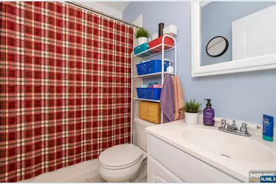 21-23 Fitzherbert Street, Bloomfield, NJ 07003 - Photo 15