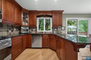 559 Wayne Dr, River Vale Township, NJ 07675 - Photo 13