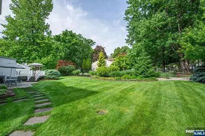 22 Woodbine Trail, Parsippany, NJ 07054 - Photo 35