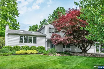 22 Woodbine Trail, Parsippany, NJ 07054 - Photo 3