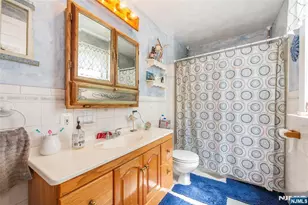 41 Frederick Ave, Hawthorne, NJ 07506 - Photo 19