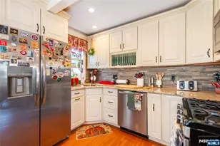 41 Frederick Ave, Hawthorne, NJ 07506 - Photo 17