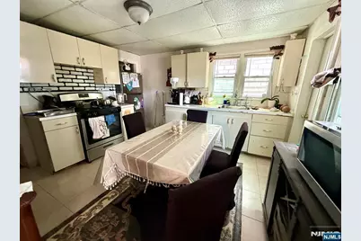 30 Searing Avenue, East Newark, NJ 07029 - Photo 7