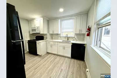 30 Searing Avenue, East Newark, NJ 07029 - Photo 9