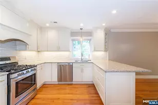 26 Mill Pond Rd, Woodland Park, NJ 07424 - Photo 9